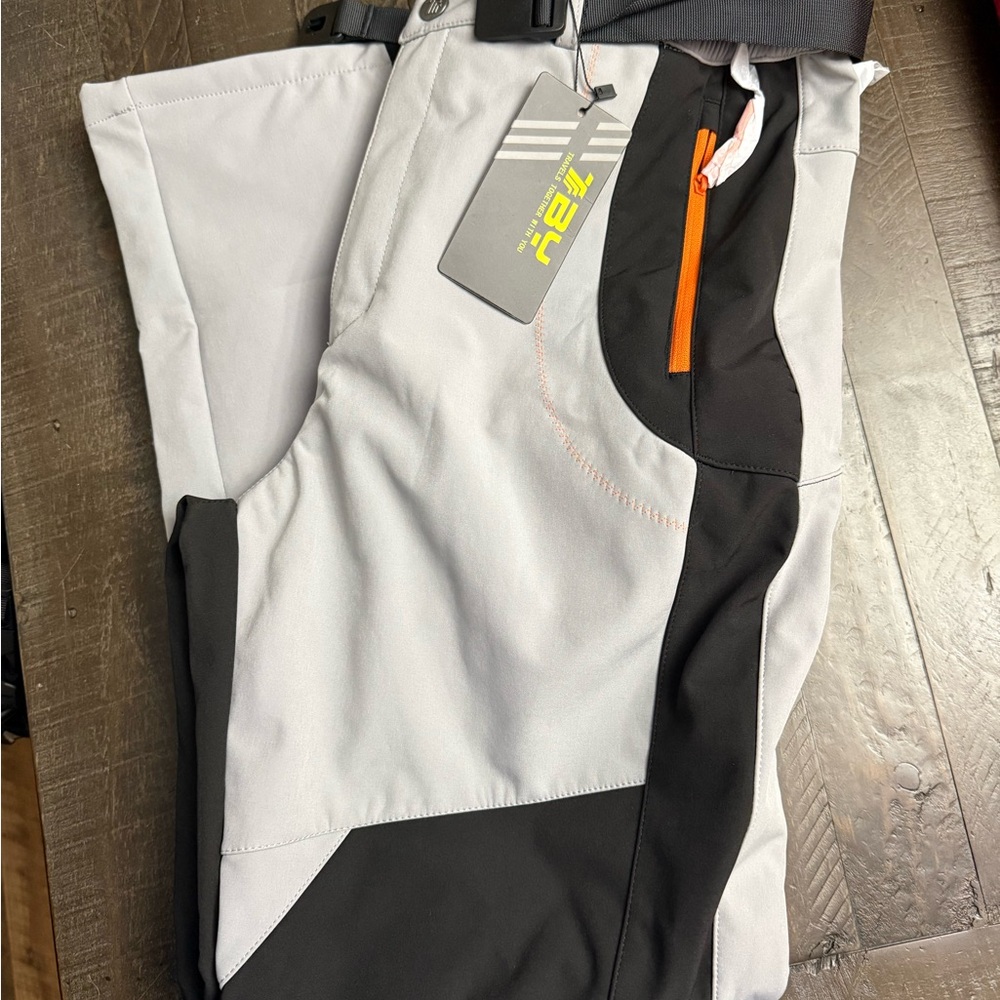 Men’s Medium Snow Pants